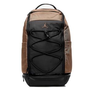 Plecak sportowy szkolny NIKE Jordan Jam Sport Backpack. Brązowe plecaki Nike. W wyprzedaży za 309,00 zł.