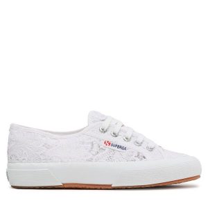 Trampki Superga. Białe trampki Superga, bez wzorów, bez zapięcia. Za 179,99 zł.