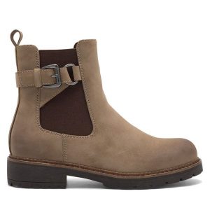 Botki Clara Barson. Brązowe botki Clara Barson, bez wzorów, bez obcasa, na płaskiej podeszwie, bez zapięcia. Za 104,99 zł.