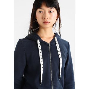 ONLY ONLABSOLUTE FINLEY ZIP HOOD Bluza rozpinana blue nights. Bluzy marki ONLY. W wyprzedaży za 127,20 zł.