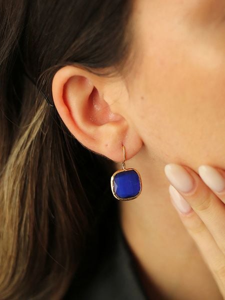 Pierres de Jade Pozłacane kolczyki z kocim okiem rozmiar: onesize. Niebieskie kolczyki Pierres de Jade, pozłacane. Za 101,23 zł.