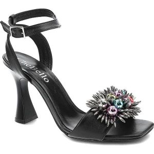 Czarne Sandały Chebello Eleganckie Skórzane Buty. Czarne sandały CheBello, z aplikacjami, ze skóry, bez obcasa, na obcasie, bez zapięcia. Za 299,00 zł.