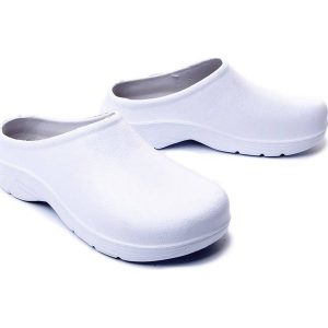 AXIM 7K3806B white, klapki, croksy damskie. Białe klapki Axim, bez wzorów, bez obcasa. Za 25,89 zł.