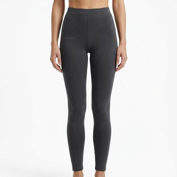 Damskie Yoga Legginsy Bawełna Elastyczna Kluczowe Cechy Model. Niebieskie legginsy LEGEA, bez wzorów, z bawełny, z podwyższonym stanem, długie. Za 63,90 zł.