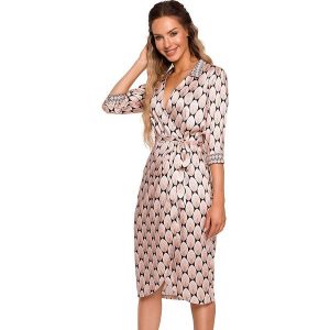 Made of emotion Sukienka w kolorze czarno-beżowym rozmiar: XXL. Brązowe sukienki Made Of Emotion, xxl, bez wzorów, z tkaniny, bez kołnierzyka, bez ramiączek, midi. Za 193,24 zł.