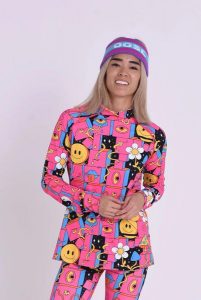 Damska koszulka termoaktywna Trippy Hippy. Czerwone koszule nocne OOSC, bez wzorów, z materiału, bez ramiączek. Za 269,99 zł.