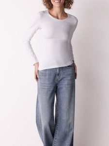 COTONELLA Koszulka w kolorze białym rozmiar: XXL. Białe bluzki COTONELLA, xxl, bez wzorów, z bawełny, bez kołnierzyka, bez ramiączek. Za 34,99 zł.