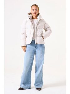 Garcia Kurtka zimowa w kolorze białym rozmiar: L. Białe kurtki Garcia, na zimę, l, bez wzorów, z puchu, bez kaptura. Za 457,95 zł.