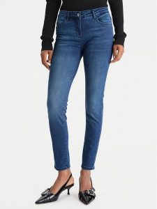 Patrizia Pepe Jeansy CP0509/D1HIB-C920 Granatowy Slim Fit. Niebieskie jeansy Patrizia Pepe, bez wzorów, z jeansu. Za 599,99 zł.