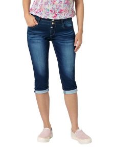 Timezone Rybaczki dżinsowe "Enya" - Slim fit - w kolorze granatowym rozmiar: W33. Niebieskie szorty Timezone, z aplikacjami, klasyczne. Za 139,20 zł.