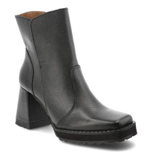 Czarne Botki Armodo Skórzane Obuwie Damskie Na Obcasie. Czarne botki Armodo, bez wzorów, ze skóry, bez obcasa, na obcasie, bez zapięcia. Za 416,99 zł.