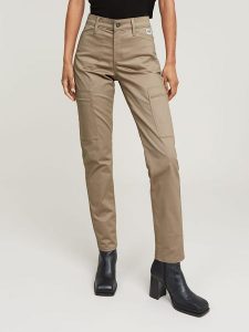 G-Star Bojówki w kolorze beżowym rozmiar: W30/L32. Brązowe spodnie z wysokim stanem G-Star, bez wzorów, z bawełny, z podwyższonym stanem. Za 218,57 zł.