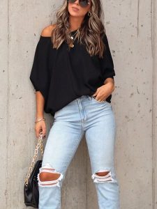 LA Angels Sweter w kolorze czarnym rozmiar: S. Czarne swetry oversize LA Angels, s, bez wzorów, bez ramiączek. Za 109,95 zł.