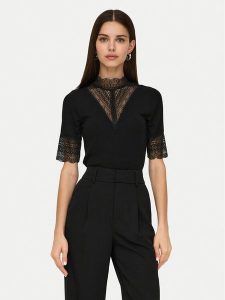 ONLY Bluzka Tilde 15335353 Czarny Slim Fit. Czarne bluzki ONLY, s, bez wzorów, z wiskozy, bez kołnierzyka, bez ramiączek. Za 119,99 zł.