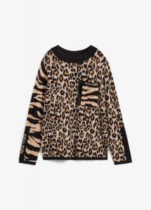 Sweter z cienkiej dzianiny ze wzorem w panterkę. Brązowe swetry klasyczne bonprix, z dzianiny, bez kołnierzyka. Za 144,99 zł.