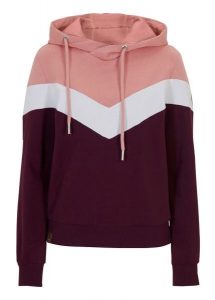 Bluza z kapturem z mieszanki bawełny. Fioletowe bluzy bonprix, bez wzorów, z bawełny, z kapturem. Za 109,99 zł.