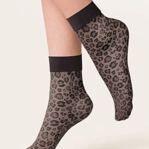 Skarpetki CATY w panterkę Gabriella 1 para nero. Czarne skarpetki Gabriella, bez wzorów, z bawełny. Za 16,90 zł.