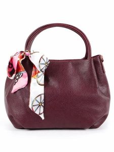 Florence Bags Skórzana torebka "Wesa" w kolorze bordowym - 33 x 20 x 16 cm rozmiar: onesize. Czerwone torebki klasyczne Florence Bags, bez wzorów, z materiału, przez ramię, bez dodatków. Za 217,99 zł.