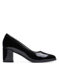 Clarks Skórzane czółenka "Freva55 Court" w kolorze czarnym rozmiar: 38. Czarne czółenka Clarks, bez wzorów, bez obcasa, bez zapięcia. Za 193,24 zł.