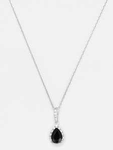 Maison héritage PARIS Złota zawieszka z diamentami i szafirem rozmiar: onesize. Czarne zawieszki Maison héritage PARIS, z diamentem, złote. Za 1 870,99 zł.