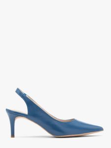 Niebieskie czółenka typu slingback JOAN. Niebieskie czółenka Ryłko, bez wzorów, z gumy, bez obcasa, na szpilce, bez zapięcia. W wyprzedaży za 249,99 zł.