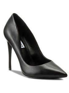 Steve Madden Szpilki Daisie Pump 91000743-10001-01001 Czarny. Czarne szpilki Steve Madden, bez wzorów, ze skóry, bez obcasa. Za 429,00 zł.