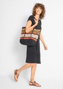 Sukienka dresowa z czystej bawełny organicznej. Czarne sukienki bonprix, bez wzorów, z bawełny, bez kołnierzyka, bez ramiączek. Za 57,99 zł.