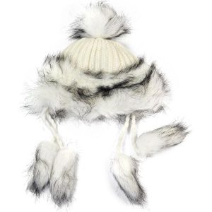 Czapka damska Wschodnia elegancja biała. Czapki marki Art of Polo. Za 38,41 zł.