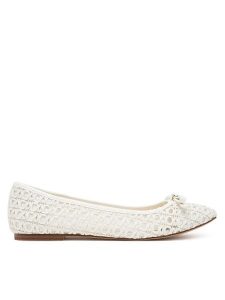 TWINSET Baleriny 251TGT030 Biały. Białe balerinki Twinset, bez wzorów, ze skóry, bez obcasa, bez zapięcia. Za 479,99 zł.