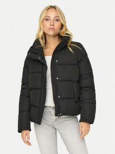 ONLY Kurtka zimowa New Cool 15295424 Czarny Regular Fit. Czarne kurtki ONLY, na zimę, xs, bez wzorów, z syntetyku, bez kaptura. Za 229,99 zł.