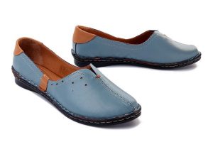 ARTIKER RELAKS 38C0358 blue/brown, półbuty/mokasyny damskie. Niebieskie półbuty Artiker Relaks, bez wzorów, z gumy, bez obcasa, bez zapięcia. Za 164,43 zł.