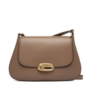 Torebka Calvin Klein. Brązowe torebki klasyczne Calvin Klein, bez wzorów, bez dodatków. Za 649,99 zł.