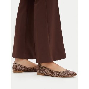 Baleriny Tamaris. Brązowe balerinki Tamaris, bez wzorów, bez obcasa, bez zapięcia. Za 224,99 zł.