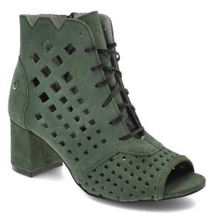Zielone Botki Maciejka Wygodne Skórzane Buty Damskie. Zielone botki Maciejka, na wiosnę, bez wzorów, ze skóry, bez obcasa, bez zapięcia. Za 309,00 zł.