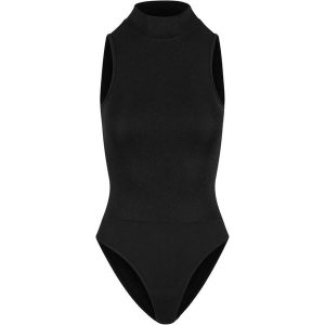 Damski tank top z wysokim dekoltem Urban Classics. Czarne topy Urban Classics, bez wzorów, bez kołnierzyka, bez ramiączek. Za 191,00 zł.