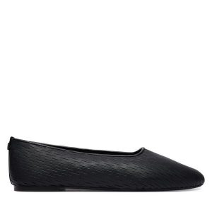 Baleriny Calvin Klein. Czarne balerinki Calvin Klein, bez wzorów, bez obcasa, bez zapięcia. Za 449,99 zł.