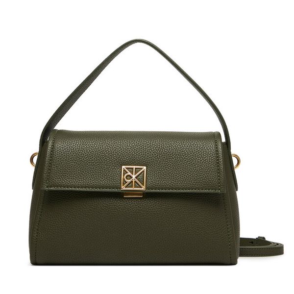 Torebka Calvin Klein. Zielone torebki klasyczne Calvin Klein, bez wzorów, bez dodatków. Za 569,99 zł.