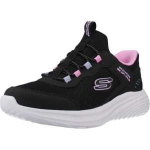 Buty SKECHERS BOUNDER PRO Czarny. Czarne buty trekkingowe Skechers, z syntetyku, bez zapięcia. Za 216,99 zł.