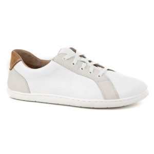 WASAK Półbuty damskie barefoot minimalistyczne skórzane 0743W białe. Białe półbuty bez wzorów, ze skóry, bez obcasa, bez zapięcia. Za 484,00 zł.