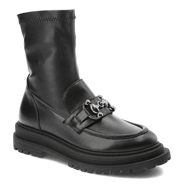 Botki damskie CheBello, ze skóry naturalnej licowej z elastyczną dopasowującą się cholewką wsuwaną konstrukcją, czarne, 3053-401-MIC-S230. Czarne botki CheBello, bez wzorów, z materiału, bez obcasa, na obcasie, bez zapięcia. Za 399,00 zł.