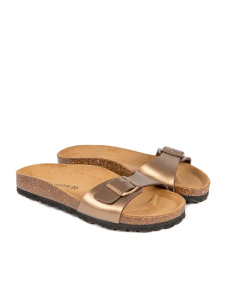 BABUNKERS Family Klapki w kolorze brązowym rozmiar: 40. Brązowe klapki BABUNKERS Family, bez wzorów, z otwartym noskiem, bez obcasa. Za 158,10 zł.