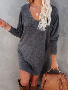 Milan Kiss Sukienka w kolorze szarym rozmiar: XL. Szare sukienki Milan Kiss, na co dzień, xl, bez wzorów, bez kołnierzyka, bez ramiączek, mini, proste. Za 152,99 zł.