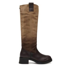 Kozaki Steve Madden. Brązowe kozaki Steve Madden, bez wzorów, bez obcasa, na płaskiej podeszwie, bez zapięcia. Za 689,99 zł.