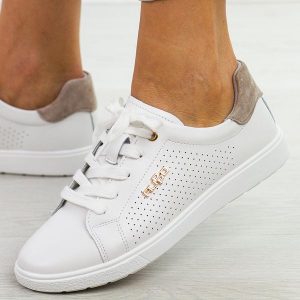 Białe skórzane półbuty damskie Filippo Dp6738/26. Białe półbuty Filippo, na lato, bez wzorów, z jeansu, bez obcasa, na płaskiej podeszwie, bez zapięcia. Za 229,00 zł.