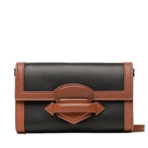 Torebka GINO ROSSI. Czarne listonoszki Gino Rossi, bez wzorów, bez dodatków. Za 196,99 zł.