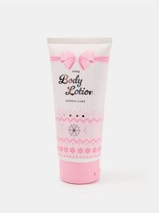 Balsam do ciała o zapachu ciasteczkowym - różowy. Czerwone body i gorsety Sinsay, bez wzorów. Za 12,99 zł.