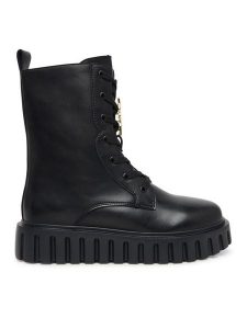 Patrizia Pepe Trzewiki PPJ981.31 Czarny. Czarne botki Patrizia Pepe, bez wzorów, ze skóry, bez obcasa, na płaskiej podeszwie, bez zapięcia. Za 479,99 zł.