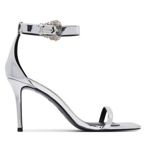 Sandały Versace Jeans Couture. Szare sandały Versace Jeans Couture, bez wzorów, z jeansu, bez obcasa, na szpilce, bez zapięcia. Za 589,99 zł.