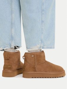 Nine West Śniegowce CEO-NASR-01 Brązowy jasny. Brązowe buty zimowe Nine West, bez obcasa, bez zapięcia. Za 279,99 zł.