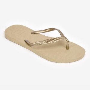 Japonki damskie Havaianas Fantasia. Brązowe klapki Havaianas, bez wzorów, z kauczuku, bez obcasa. Za 89,99 zł.